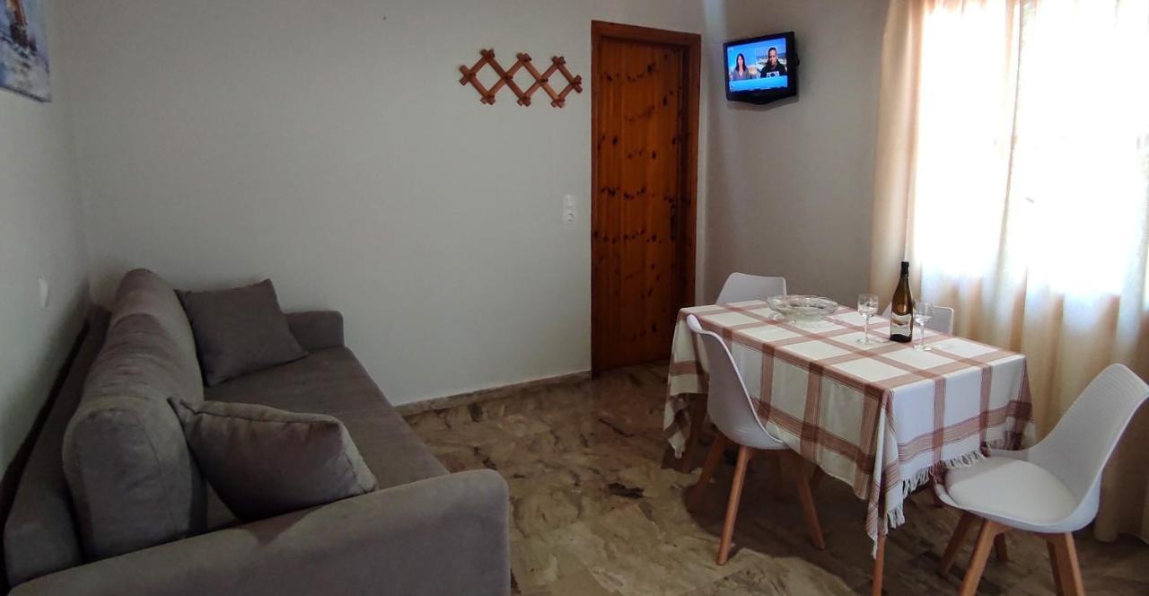 Artaki Beach Comfy Apartment โคโรนิ ภายนอก รูปภาพ