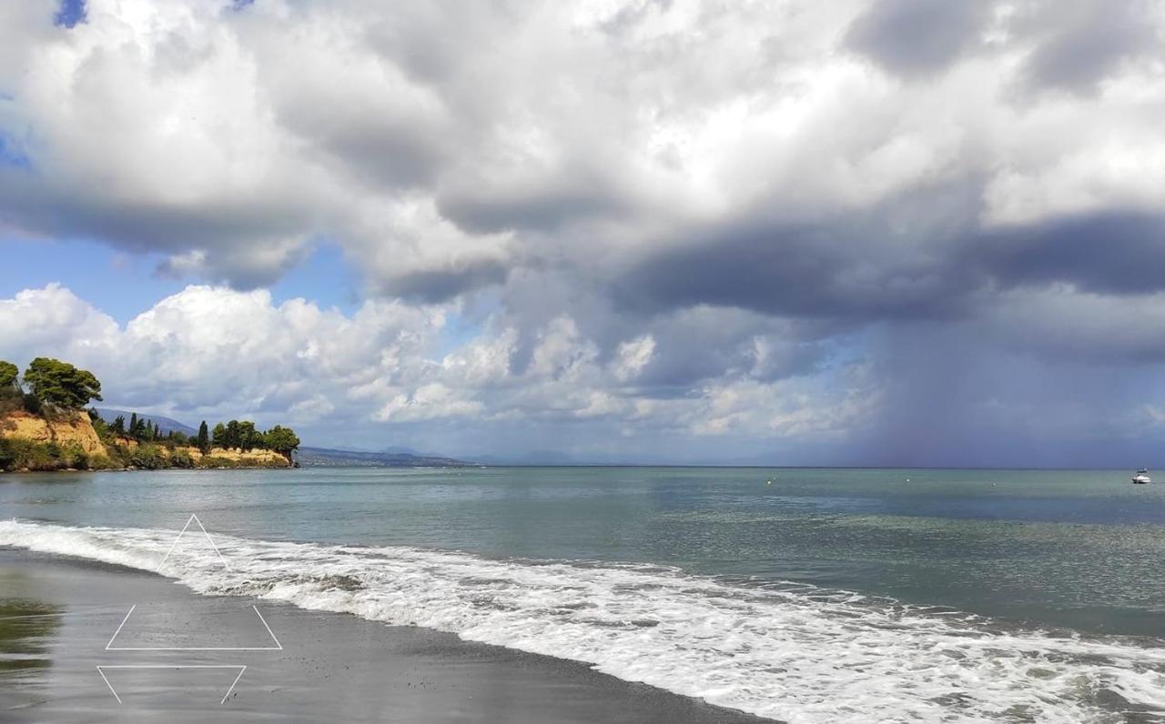 Artaki Beach Comfy Apartment โคโรนิ ภายนอก รูปภาพ